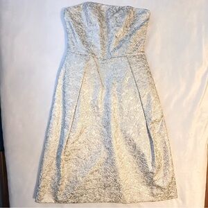 Lord Taylor 424 Fifth Silver Brocade Strapless Dress 2 metallic jacquard pockets